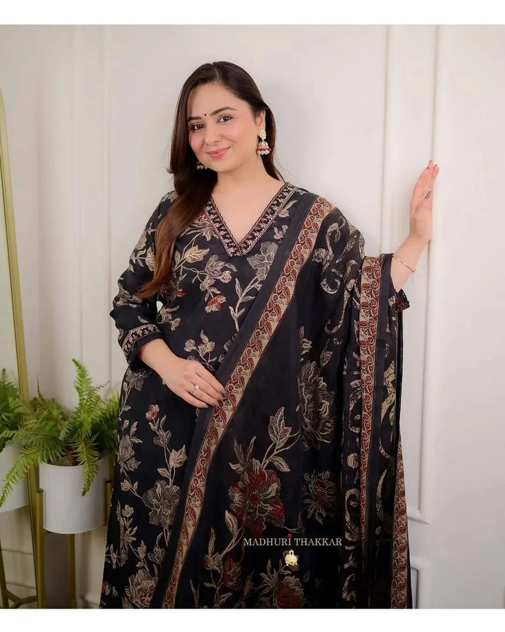 FALAK GOLDEN PRINT BLACK SUIT SET
