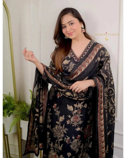 FALAK GOLDEN PRINT BLACK SUIT SET