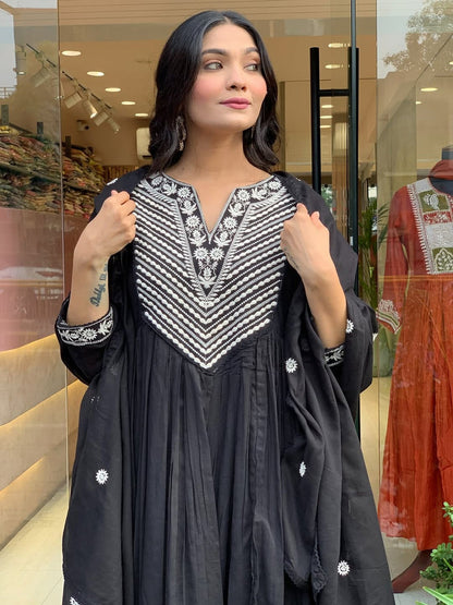 KALIKA WHITE EMBROIDERED ANARKALI SET