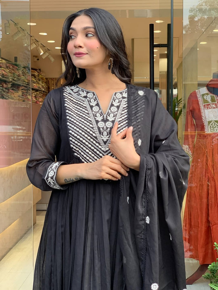 KALIKA WHITE EMBROIDERED ANARKALI SET