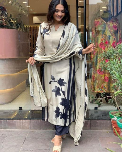 KAVYA CLASSIC CREAM CHARCOAL SET